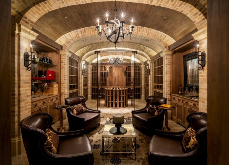 Новый дом Пэрис Хилтон: как живёт it-girl и светская львица