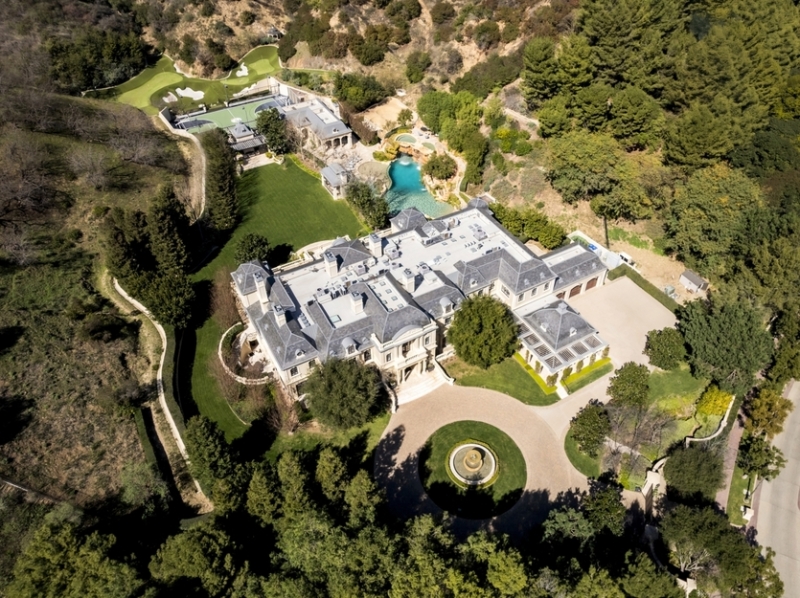 Новый дом Пэрис Хилтон: как живёт it-girl и светская львица