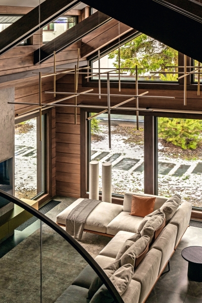 В единстве с природой: современный загородный дом для разных поколений семьи