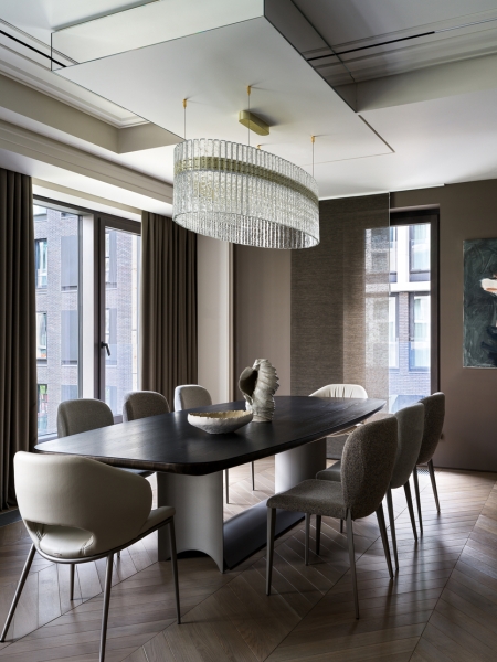 Интерьер в стиле московской неоклассики для большой семьи