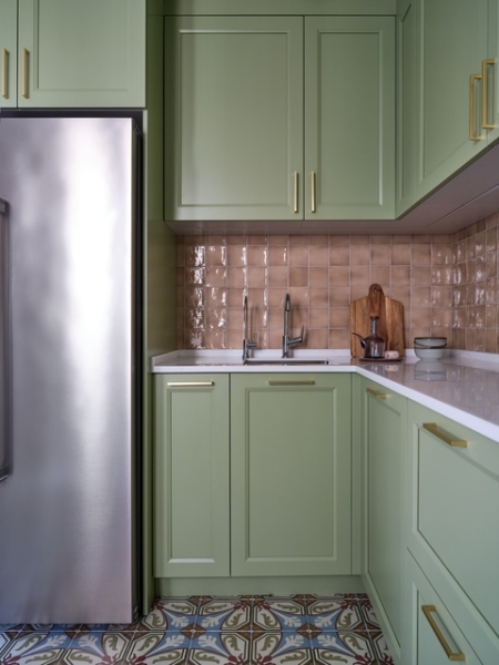 Модно, но некомфортно: 5 мнений дизайнеров о неудачных решениях для кухни