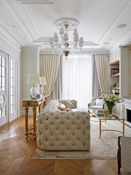 Уютная классика: квартира в Москве для семейной пары