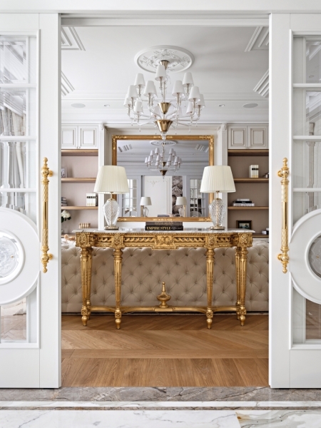 Уютная классика: квартира в Москве для семейной пары